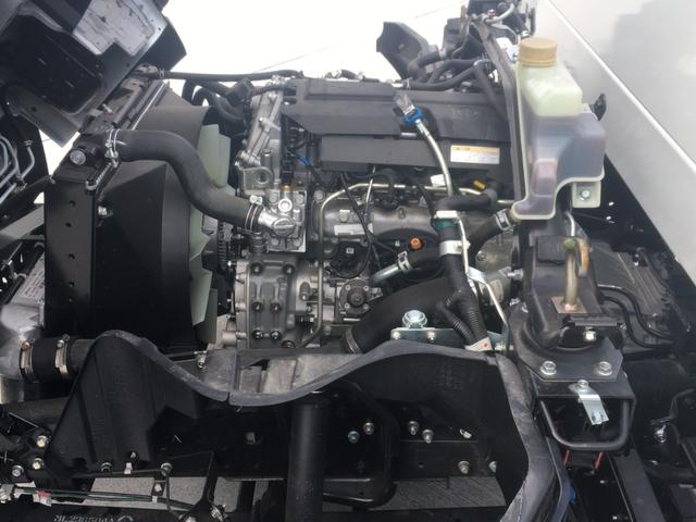 キャンター 　ユニック　セーフティーローダー　ワイドロング　ウインチ　ラジコン付　積載量３０００ｋｇ　床フック大２個小１０個　５速マニュアル　ターボ　未稼働車（18枚目）
