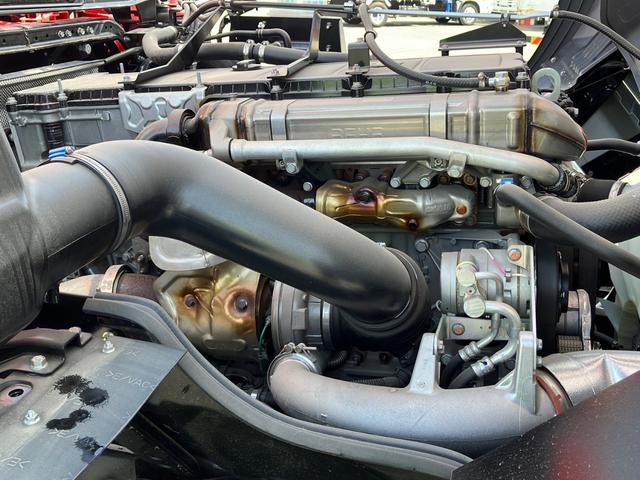 スーパーグレート 　ユニック　４段クレーン（２．９３ｔ吊）警報型　大型　積載量１１２００ｋｇ　床フック１６個　ラジコン付　未稼働車　ＥＴＣ　バッグモニター（20枚目）