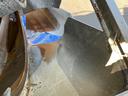 　カヤバ　コンクリートミキサー車　積載量９８３０ｋｇ　大型　ベッド付　自動ホッパーカバー　メッキパーツ　７速マニュアル　ターボ　ＥＴＣ　バックモニター（13枚目）