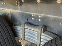 　カヤバ　コンクリートミキサー車　積載量９８３０ｋｇ　大型　ベッド付　自動ホッパーカバー　メッキパーツ　７速マニュアル　ターボ　ＥＴＣ　バックモニター(15枚目)