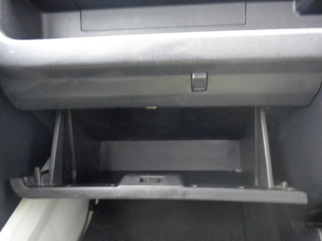 ハイゼットトラック スタンダード 4WD 5MT ABS エアコン パワステ レベライザー ラジオ 三方開 禁煙車 マッドガード 純正12インチホイール タイヤ深溝 シガーソケット(19枚目)