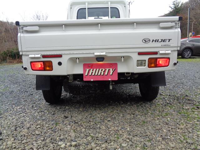 ハイゼットトラック スタンダード 4WD 5MT ABS エアコン パワステ レベライザー ラジオ 三方開 禁煙車 マッドガード 純正12インチホイール タイヤ深溝 シガーソケット(34枚目)