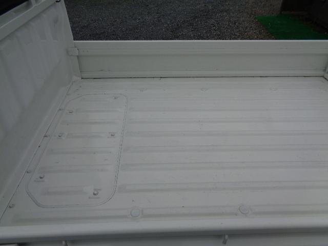 ハイゼットトラック スタンダード 4WD 5MT ABS エアコン パワステ レベライザー ラジオ 三方開 禁煙車 マッドガード 純正12インチホイール タイヤ深溝 シガーソケット(40枚目)