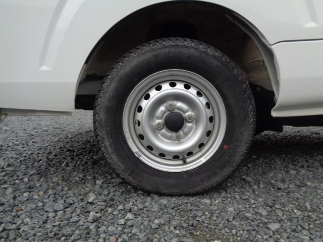 ハイゼットトラック スタンダード 4WD 5MT ABS エアコン パワステ レベライザー ラジオ 三方開 禁煙車 マッドガード 純正12インチホイール タイヤ深溝 シガーソケット(47枚目)