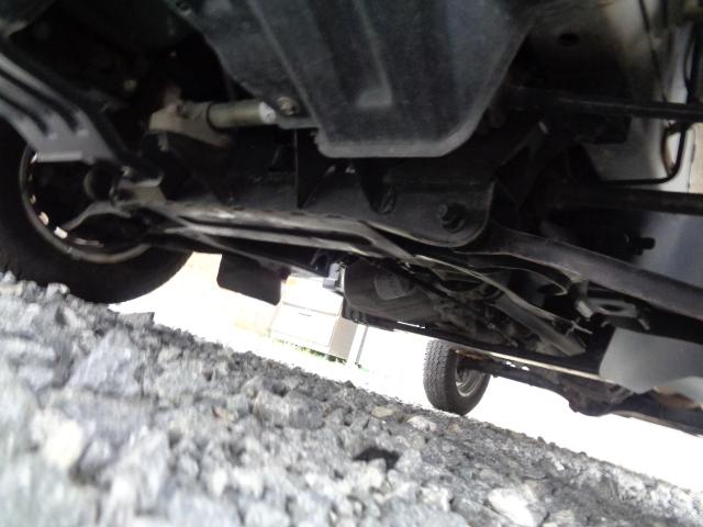 ハイゼットトラック スタンダード 4WD 5MT ABS エアコン パワステ レベライザー ラジオ 三方開 禁煙車 マッドガード 純正12インチホイール タイヤ深溝 シガーソケット(49枚目)