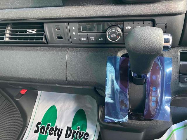 Ｎ－ＢＯＸカスタム ベースグレード　届け出済み未使用車　バックカメラ　両側スライド・片側電動　クリアランスソナー　オートクルーズコントロール　レーンアシスト　衝突被害軽減システム　オートライト　ＬＥＤヘッドランプ　スマートキー（7枚目）