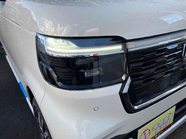 Ｎ－ＢＯＸカスタム ベースグレード　届け出済み未使用車　バックカメラ　両側スライド・片側電動　クリアランスソナー　オートクルーズコントロール　レーンアシスト　衝突被害軽減システム　オートライト　ＬＥＤヘッドランプ　スマートキー（23枚目）