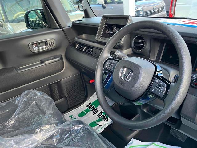 Ｎ－ＢＯＸカスタム ベースグレード　届け出済み未使用車　バックカメラ　両側スライド・片側電動　クリアランスソナー　オートクルーズコントロール　レーンアシスト　衝突被害軽減システム　オートライト　ＬＥＤヘッドランプ　スマートキー（31枚目）