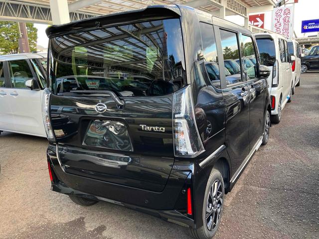 タント カスタムＸ　４ＷＤ　届け出済み未使用車　バックカメラ　両側電動スライドドア　クリアランスソナー　衝突被害軽減システム　ＬＥＤヘッドランプ　スマートキー　アイドリングストップ　電動格納ミラー　シートヒーター（14枚目）