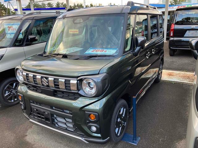 スペーシアギア ハイブリッドＸＺ　４ＷＤ　届け出済み未使用車　両側電動スライドドア　クリアランスソナー　オートクルーズコントロール　レーンアシスト　衝突被害軽減システム　オートライト　ＬＥＤヘッドランプ　ヘッドライトウォッシャー（14枚目）