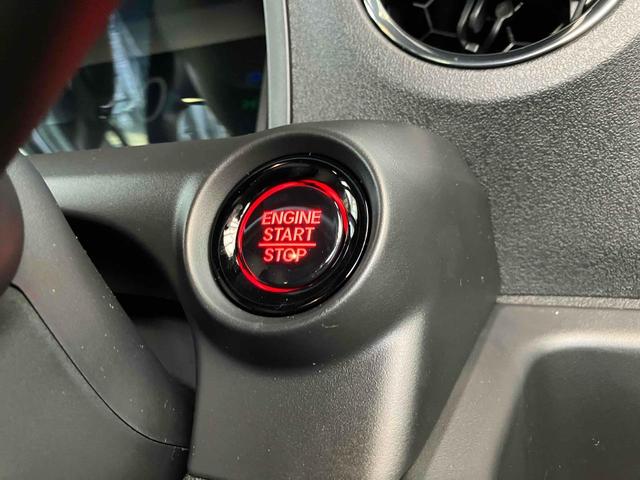 Ｎ－ＢＯＸカスタム ベースグレード　届け出済み未使用車　バックカメラ　両側スライド・片側電動　クリアランスソナー　オートクルーズコントロール　レーンアシスト　衝突被害軽減システム　オートライト　ＬＥＤヘッドランプ　スマートキー（6枚目）