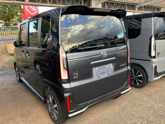 Ｎ－ＢＯＸカスタム ベースグレード　届け出済み未使用車　バックカメラ　両側スライド・片側電動　クリアランスソナー　オートクルーズコントロール　レーンアシスト　衝突被害軽減システム　オートライト　ＬＥＤヘッドランプ　スマートキー（17枚目）