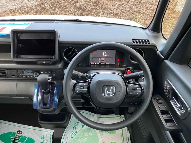 ハンドルの状態が悪いと運転に集中できませんよね。こちらの車、お気軽にお問い合わせください。