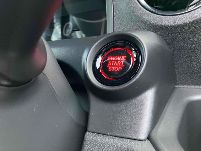 エンジン始動も楽チンです。イチイチ鍵を出す手間も無くなりますよ。