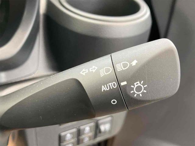 ミライース L SAIII 届け出済み未使用車 クリアランスソナー 衝突被害軽減システム オートマチックハイビーム オートライト キーレスエントリー アイドリングストップ CVT 盗難防止システム ABS ESC 衝突安全ボディ(9枚目)