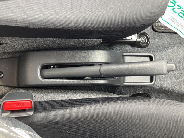 ミライース L SAIII 届け出済み未使用車 クリアランスソナー 衝突被害軽減システム オートマチックハイビーム オートライト キーレスエントリー アイドリングストップ CVT 盗難防止システム ABS ESC 衝突安全ボディ(7枚目)