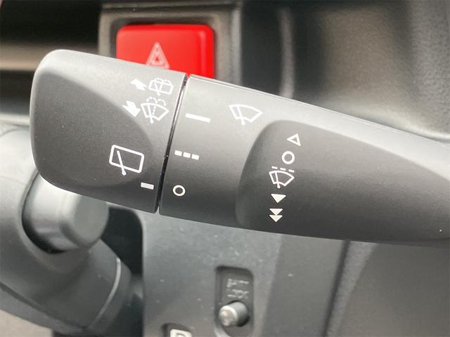 ミライース L SAIII 届け出済み未使用車 クリアランスソナー 衝突被害軽減システム オートマチックハイビーム オートライト キーレスエントリー アイドリングストップ CVT 盗難防止システム ABS ESC 衝突安全ボディ(9枚目)