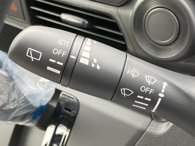 eKワゴン M 4WD 届け出済み未使用車 バックカメラ クリアランスソナー レーンアシスト 衝突被害軽減システム オートライト キーレスエントリー アイドリングストップ 電動格納ミラー シートヒーター ベンチシート(9枚目)