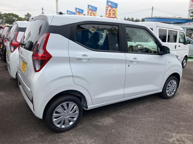 eKワゴン M 4WD 届け出済み未使用車 バックカメラ クリアランスソナー レーンアシスト 衝突被害軽減システム オートライト キーレスエントリー アイドリングストップ 電動格納ミラー シートヒーター ベンチシート(15枚目)