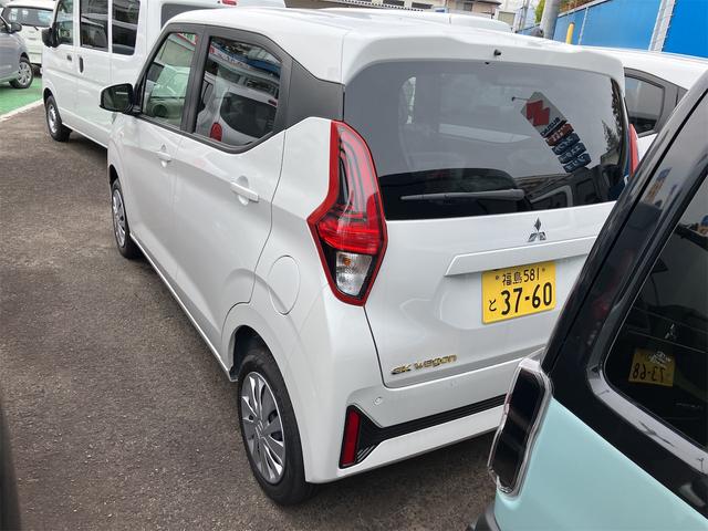 eKワゴン M 4WD 届け出済み未使用車 バックカメラ クリアランスソナー レーンアシスト 衝突被害軽減システム オートライト キーレスエントリー アイドリングストップ 電動格納ミラー シートヒーター ベンチシート(20枚目)