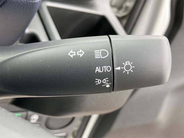 アルト ハイブリッドＳ　４ＷＤ　届け出済み未使用車　バックカメラ　クリアランスソナー　レーンアシスト　衝突被害軽減システム　オートライト　キーレスエントリー　アイドリングストップ　電動格納ミラー　シートヒーター　ＣＶＴ（10枚目）