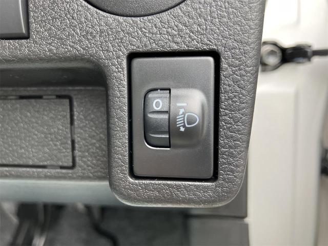 アルト ハイブリッドＳ　４ＷＤ　届け出済み未使用車　バックカメラ　クリアランスソナー　レーンアシスト　衝突被害軽減システム　オートライト　キーレスエントリー　アイドリングストップ　電動格納ミラー　シートヒーター　ＣＶＴ（27枚目）