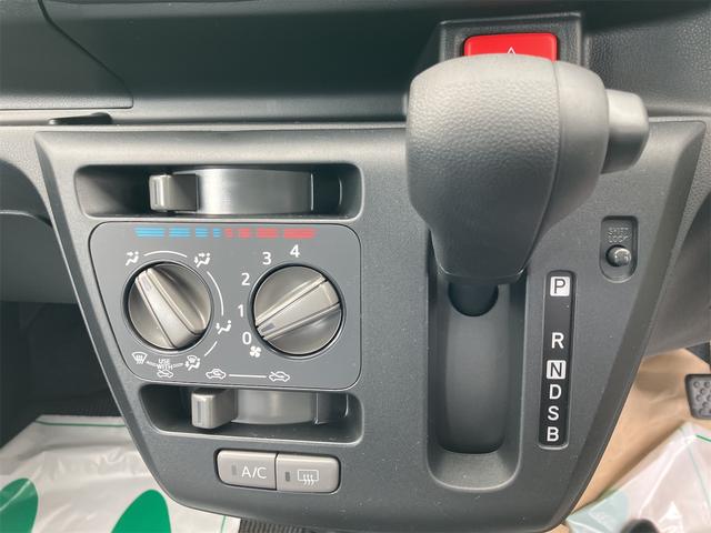 ミライース L SAIII 届け出済み未使用車 クリアランスソナー 衝突被害軽減システム オートマチックハイビーム オートライト キーレスエントリー CVT 盗難防止システム ABS ESC 衝突安全ボディ エアコン(5枚目)