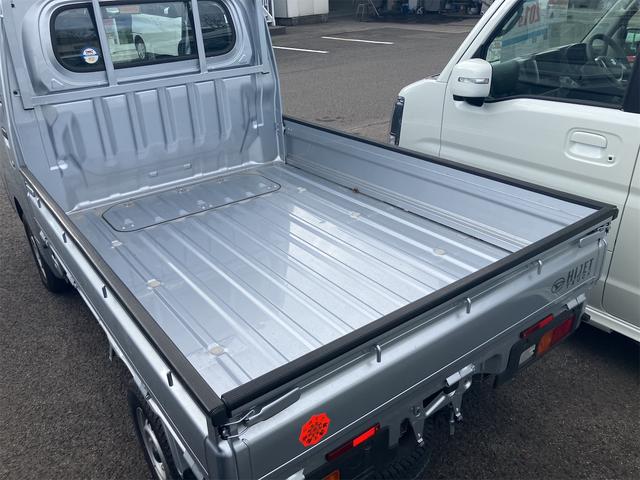 ハイゼットトラック スタンダード　農用スペシャル　４ＷＤ　軽トラック　ＭＴ　衝突被害軽減システム　クリアランスソナー　アイドリングストップ　オートライト　ＥＳＣ　エアコン　パワーステアリング（14枚目）
