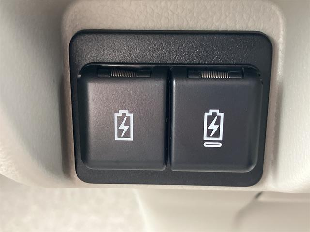 エブリイワゴン ＰＺターボスペシャル　４ＷＤ　届け出済み未使用車　両側電動スライドドア　クリアランスソナー　レーンアシスト　衝突被害軽減システム　オートライト　ＬＥＤヘッドランプ　スマートキー　アイドリングストップ　電動格納ミラー（10枚目）