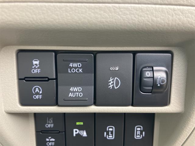 エブリイワゴン ＰＺターボスペシャル　４ＷＤ　届け出済み未使用車　両側電動スライドドア　クリアランスソナー　レーンアシスト　衝突被害軽減システム　オートライト　ＬＥＤヘッドランプ　スマートキー　アイドリングストップ　電動格納ミラー（12枚目）