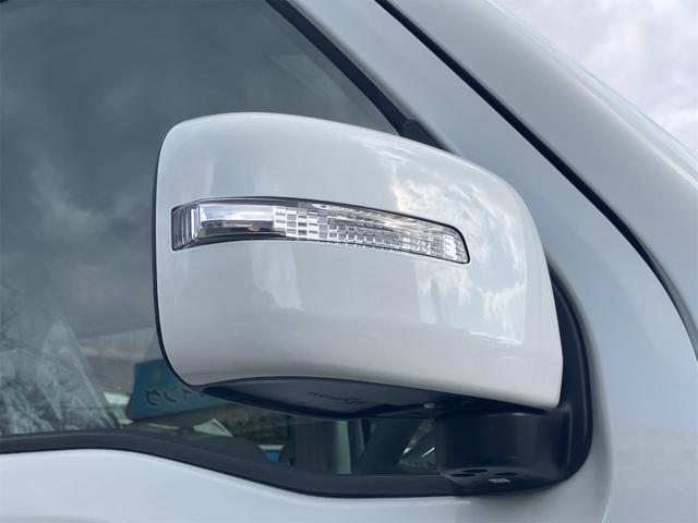 エブリイワゴン ＰＺターボスペシャル　４ＷＤ　届け出済み未使用車　両側電動スライドドア　クリアランスソナー　レーンアシスト　衝突被害軽減システム　オートライト　ＬＥＤヘッドランプ　スマートキー　アイドリングストップ　電動格納ミラー（18枚目）