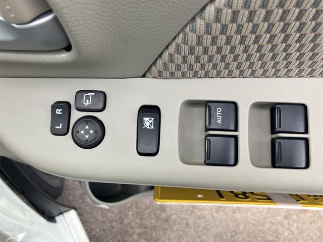 エブリイワゴン ＰＺターボスペシャル　４ＷＤ　届け出済み未使用車　両側電動スライドドア　クリアランスソナー　レーンアシスト　衝突被害軽減システム　オートライト　ＬＥＤヘッドランプ　スマートキー　アイドリングストップ　電動格納ミラー（26枚目）