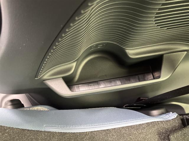 ムーヴキャンバス ストライプスＧ　４ＷＤ　両側電動スライドドア　クリアランスソナー　衝突被害軽減システム　オートライト　ＬＥＤヘッドランプ　スマートキー　アイドリングストップ　電動格納ミラー　シートヒーター　ベンチシート　ＣＶＴ（44枚目）