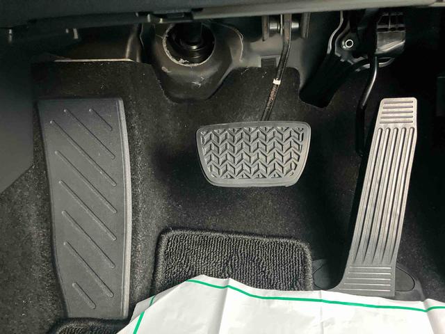 RAV4 ハイブリッドG 4WD 2500cc ナビ サンルーフ ナビ 全方位モニター ETC車載器 運転席パワーシート クルーズコントロール 革巻ステアリングホイール UVカットガラス 車検整備付(52枚目)