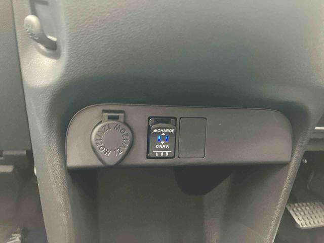 ムーヴキャンバス Ｘメイクアップリミテッド　ＳＡＩＩＩ　車検整備付　４ＷＤ　ＣＶＴ　６６０ｃｃ　車検整備付　ナビ　全方位モニター　両側電動スライドドア　衝突被害軽減ブレーキ　横滑り防止装置　ＡＢＳ　アイドリングストップ　プッシュボタンスタート　ワンオーナー車（36枚目）