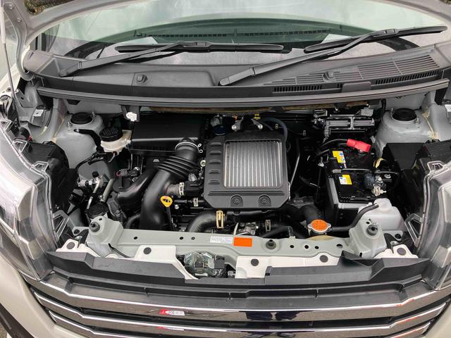 トール カスタムＧ　ターボ　両側電動スライドドア　２ＷＤ　ＣＶＴ　１０００ｃｃ　衝突被害軽減ブレーキ　横滑り防止装置　ＡＢＳ　アイドリングストップ　プッシュボタンスタート　ワンオーナー車（8枚目）