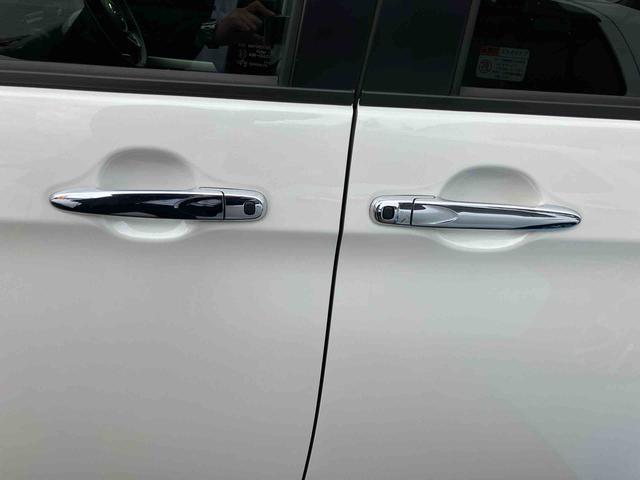 トール カスタムＧ　ターボ　両側電動スライドドア　２ＷＤ　ＣＶＴ　１０００ｃｃ　衝突被害軽減ブレーキ　横滑り防止装置　ＡＢＳ　アイドリングストップ　プッシュボタンスタート　ワンオーナー車（24枚目）