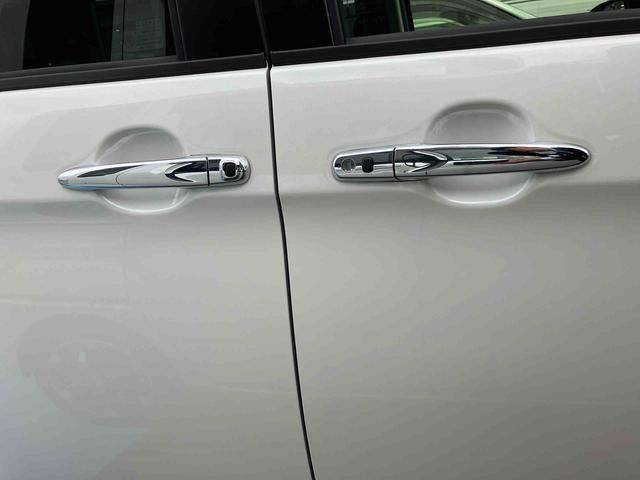 トール カスタムＧ　ターボ　両側電動スライドドア　２ＷＤ　ＣＶＴ　１０００ｃｃ　衝突被害軽減ブレーキ　横滑り防止装置　ＡＢＳ　アイドリングストップ　プッシュボタンスタート　ワンオーナー車（27枚目）