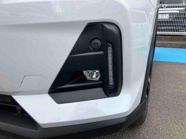 ロッキー プレミアムＧ　ＨＥＶ　スマートアシスト搭載　２ＷＤ　ＣＶＴ　１２００ｃｃ　ハイブリッド　衝突被害軽減ブレーキ　横滑り防止装置　ＡＢＳ　サイドエアバッグ　プッシュボタンスタート　クルーズコントロール　ディスプレイオーディオ　全方位モニター（21枚目）