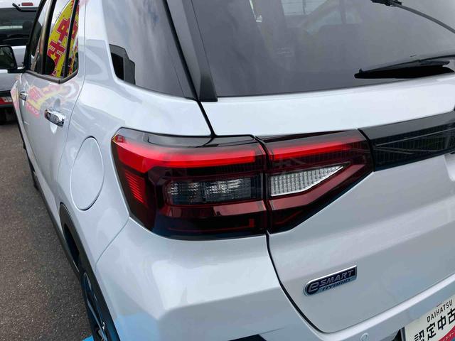 ロッキー プレミアムＧ　ＨＥＶ　スマートアシスト搭載　２ＷＤ　ＣＶＴ　１２００ｃｃ　ハイブリッド　衝突被害軽減ブレーキ　横滑り防止装置　ＡＢＳ　サイドエアバッグ　プッシュボタンスタート　クルーズコントロール　ディスプレイオーディオ　全方位モニター（25枚目）