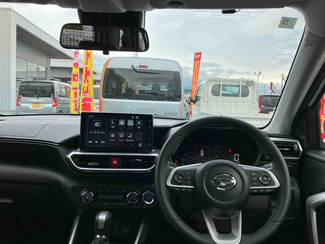 ロッキー プレミアムＧ　ＨＥＶ　スマートアシスト搭載　２ＷＤ　ＣＶＴ　１２００ｃｃ　ハイブリッド　衝突被害軽減ブレーキ　横滑り防止装置　ＡＢＳ　サイドエアバッグ　プッシュボタンスタート　クルーズコントロール　ディスプレイオーディオ　全方位モニター（29枚目）