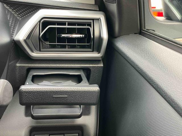 ロッキー プレミアムＧ　ＨＥＶ　スマートアシスト搭載　２ＷＤ　ＣＶＴ　１２００ｃｃ　ハイブリッド　衝突被害軽減ブレーキ　横滑り防止装置　ＡＢＳ　サイドエアバッグ　プッシュボタンスタート　クルーズコントロール　ディスプレイオーディオ　全方位モニター（45枚目）