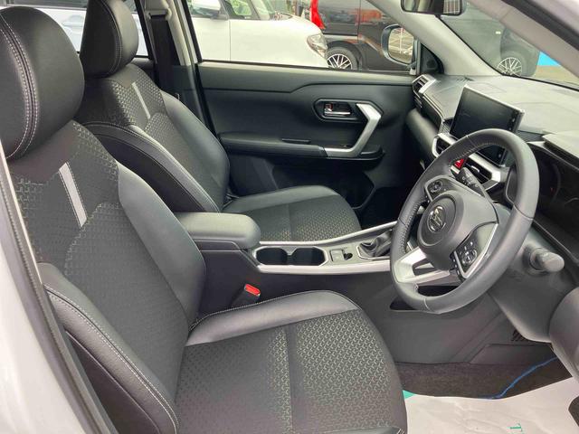 ロッキー プレミアムＧ　ＨＥＶ　スマートアシスト搭載　２ＷＤ　ＣＶＴ　１２００ｃｃ　ハイブリッド　衝突被害軽減ブレーキ　横滑り防止装置　ＡＢＳ　サイドエアバッグ　プッシュボタンスタート　クルーズコントロール　ディスプレイオーディオ　全方位モニター（49枚目）