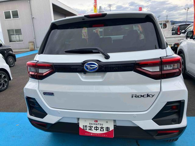 ロッキー プレミアムＧ　ＨＥＶ　スマートアシスト搭載　２ＷＤ　ＣＶＴ　１２００ｃｃ　ハイブリッド　衝突被害軽減ブレーキ　横滑り防止装置　ＡＢＳ　サイドエアバッグ　プッシュボタンスタート　クルーズコントロール　ディスプレイオーディオ　全方位モニター（56枚目）