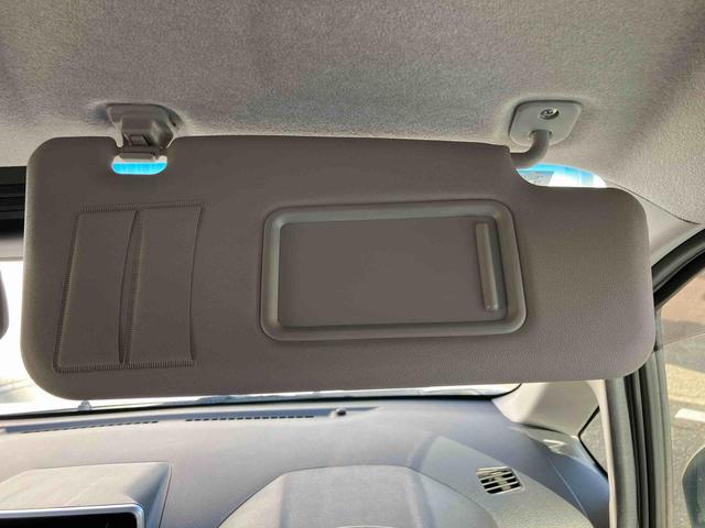 ムーヴ カスタム　ＸリミテッドＩＩ　ＳＡＩＩＩ　４ＷＤ　４ＷＤ　ＣＶＴ　６６０ｃｃ　衝突被害軽減ブレーキ　横滑り防止装置　ＡＢＳ　アイドリングストップ　プッシュボタンスタート　運転席シートヒーター　オートエアコン　ベンチシート（50枚目）