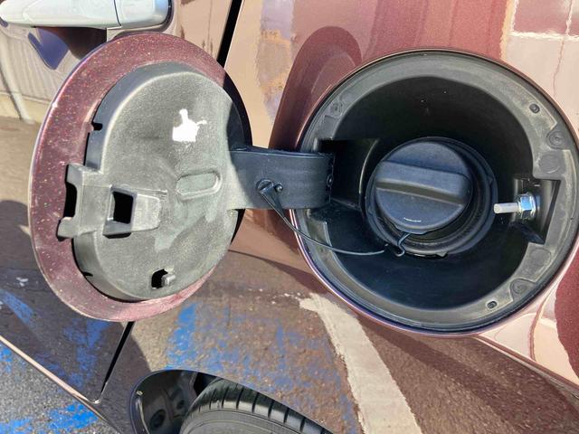 ミライース Ｘ　リミテッドＳＡＩＩＩ　２ＷＤ　ＣＶＴ　６６０ｃｃ　ナビ　バックモニター　ドライブレコーダー　マニュアルエアコン　衝突被害軽減ブレーキ　横滑り防止装置　ＡＢＳ　運転席・助手席エアバッグ　アイドリングストップ　ワンオーナー車（12枚目）