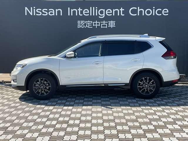 エクストレイル ２．０　２０Ｘｉ　ハイブリッド　４ＷＤ　純正ナビ　全周囲カメラ（2枚目）