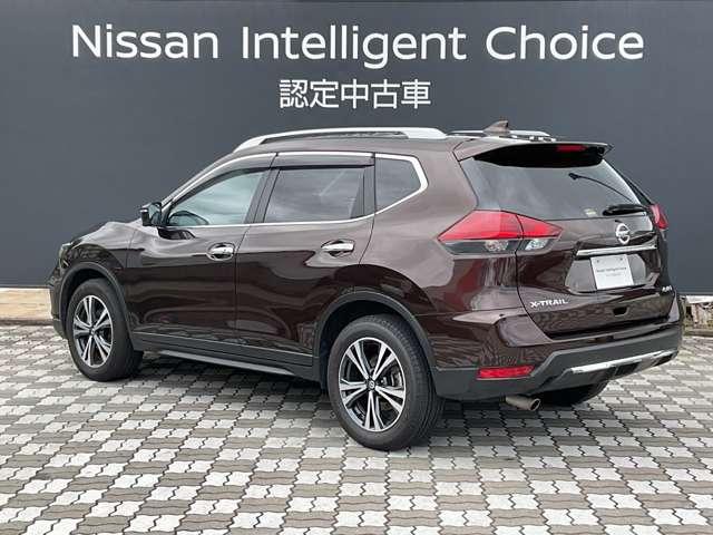 エクストレイル ２．０　２０Ｘｉ　２列車　４ＷＤ　純正ナビ　全周囲カメラ（3枚目）