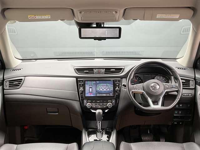 エクストレイル ２．０　２０Ｘｉ　２列車　４ＷＤ　純正ナビ　全周囲カメラ（4枚目）