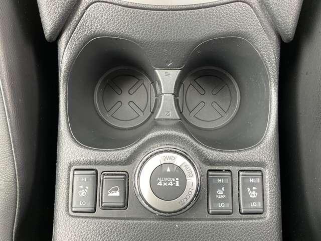 エクストレイル ２．０　２０Ｘｉ　２列車　４ＷＤ　純正ナビ　全周囲カメラ（10枚目）